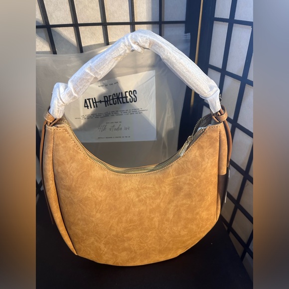 4th and Reckless Hobo Handbag - Stylish & Versatile - Picture 4 of 9